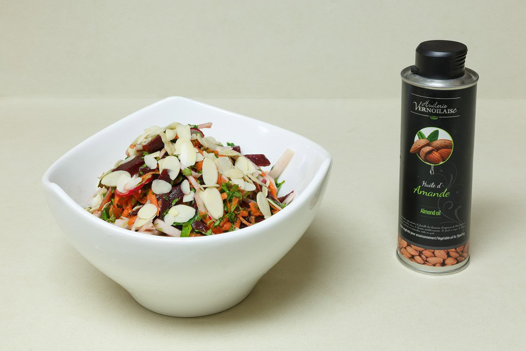 שמן שקדים (צילום דפנה בר שדה )